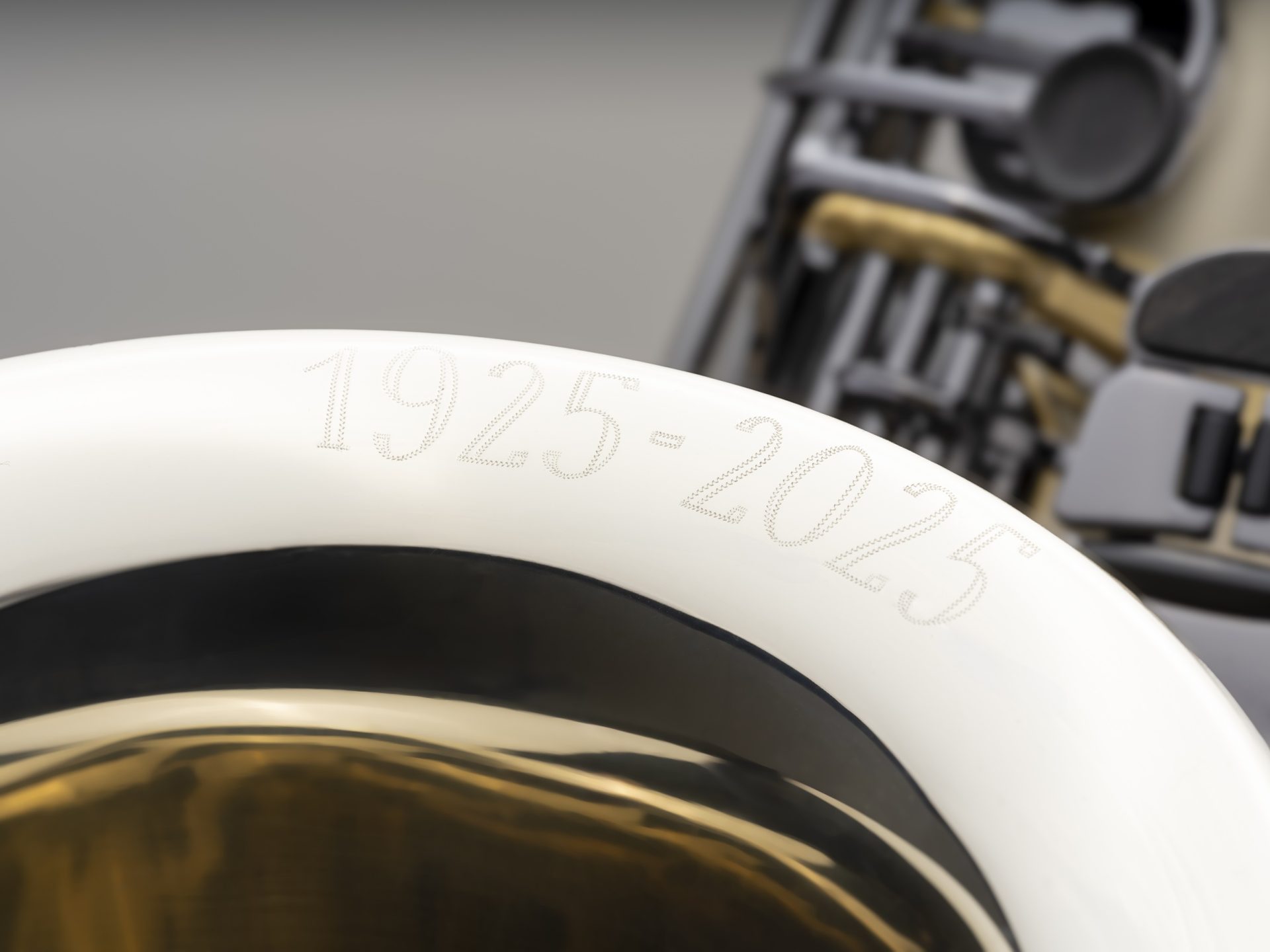 世界の楽器 新製品】ユリウス・カイルヴェルト100周年記念モデル限定発売
